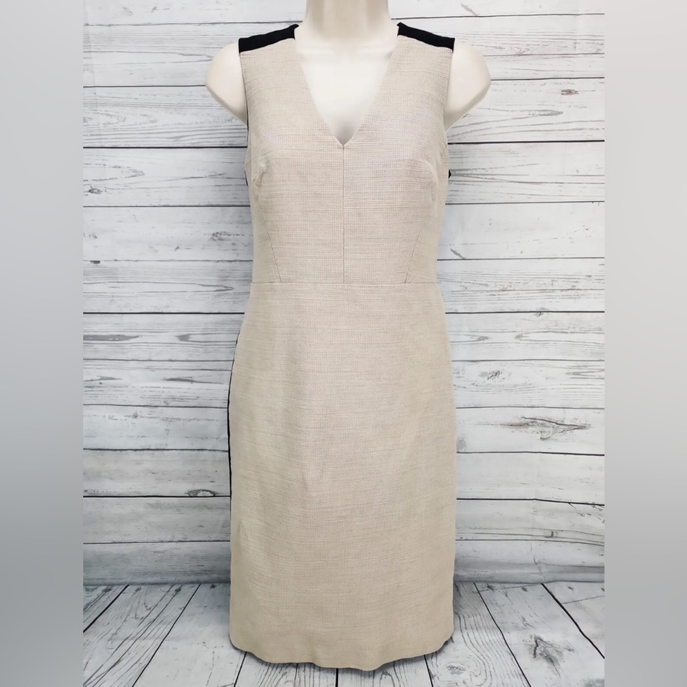 NWT Ann Taylor Tan Black Sleeveless Vneck Fitted Stretch dress Sz 2